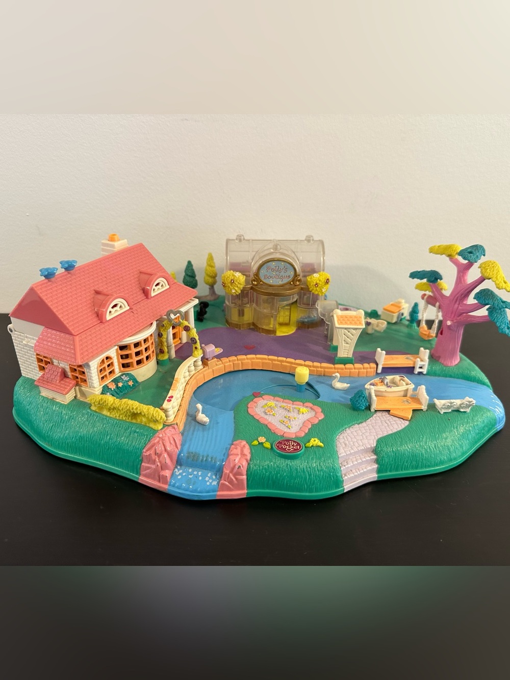 VTG Polly Pocket 1996 BlueBird Polly’s Magical Movin’ Pollyville Boutique